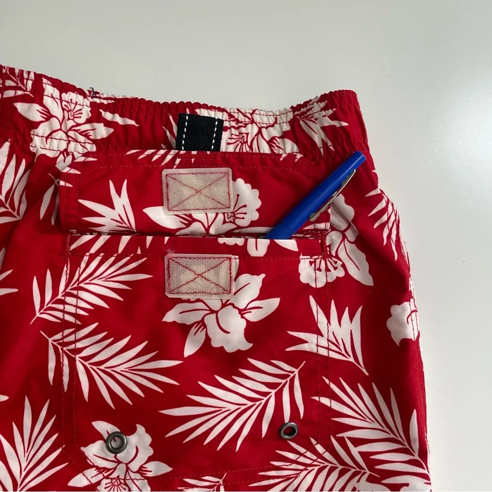 Lands’ End Men’s Red Palm Swim Trunks 9” Inseam Swim Shorts Medium Size 32-34